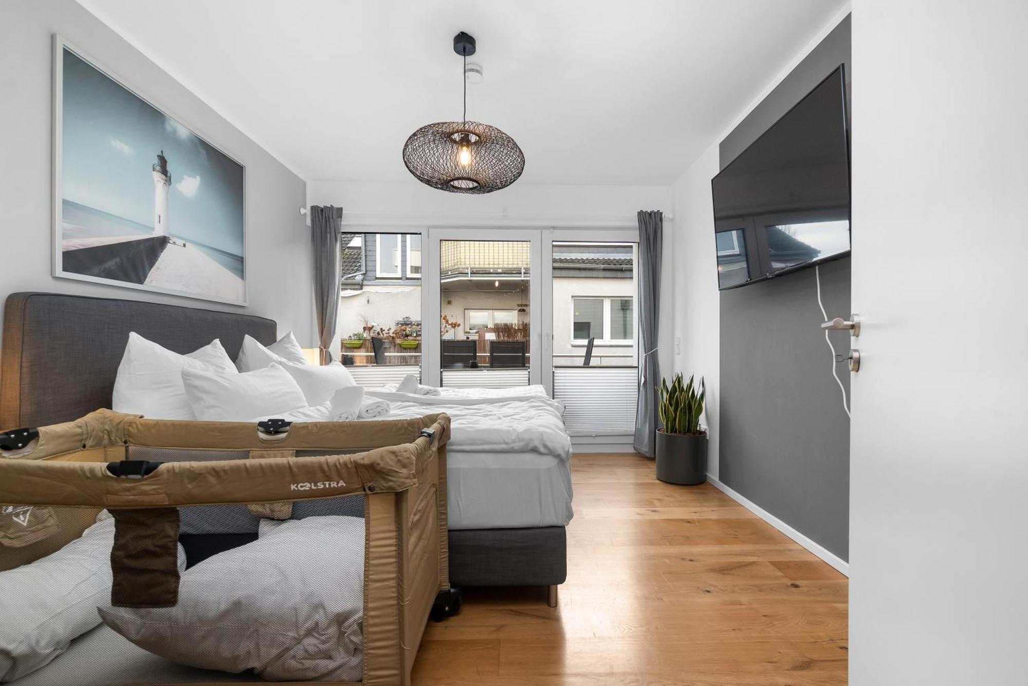 Tolles Design & Luxurioes, Super Komfortabel, 14 Min Koeln Zentrum Huerth Bagian luar foto